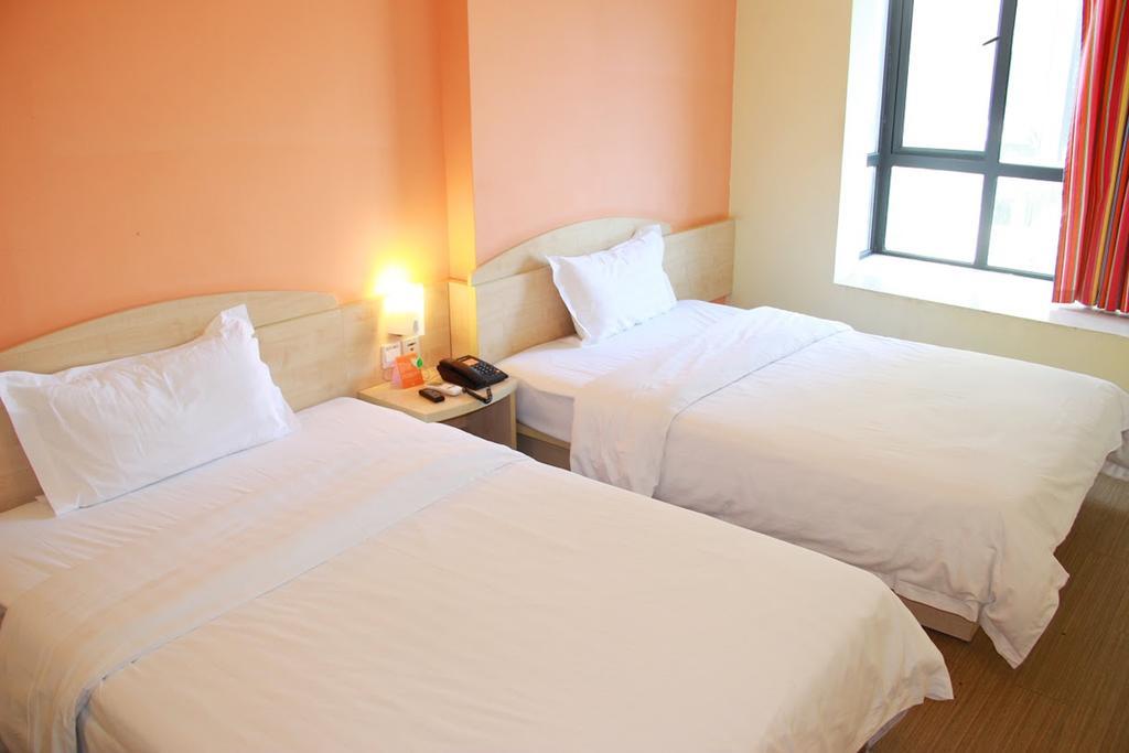 מלון 7Days Premium Chongqing Hongqihegou מראה חיצוני תמונה